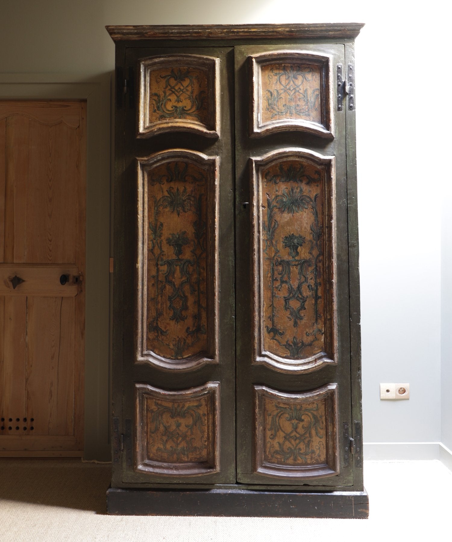 ZEBRES Armoire Armoire italienne - XVIIIème siècle