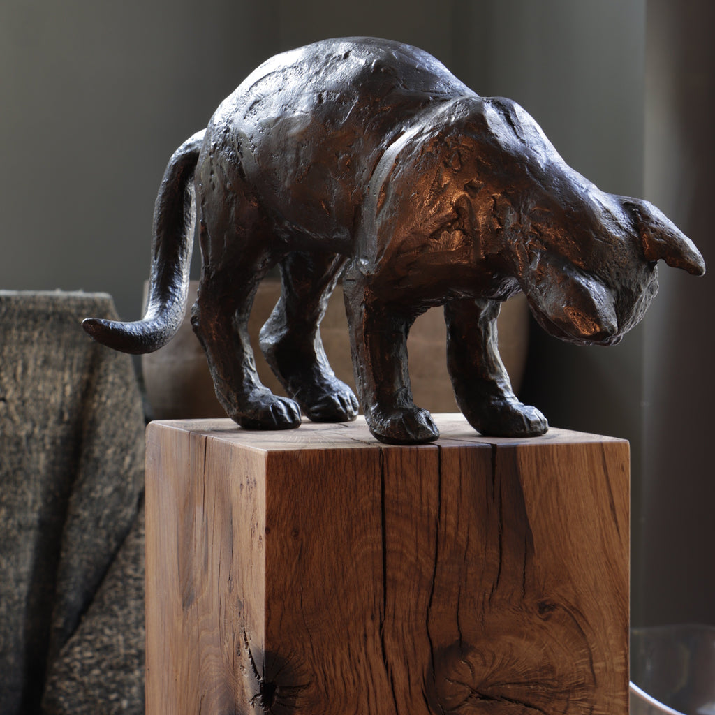 « Tournelune », chat en bronze - Joanna Hair - ZEBRES