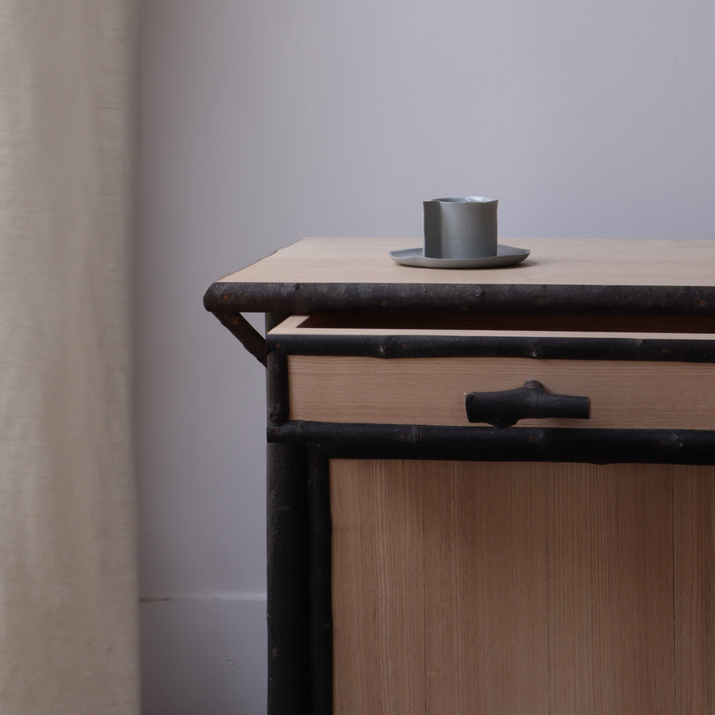 ZEBRES Table de chevet Tables de chevet « IDESIA » - Christian Astuguevieille